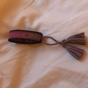 Zadig & voltaire armband  - Jättefint armband från zadig, knappt använd 