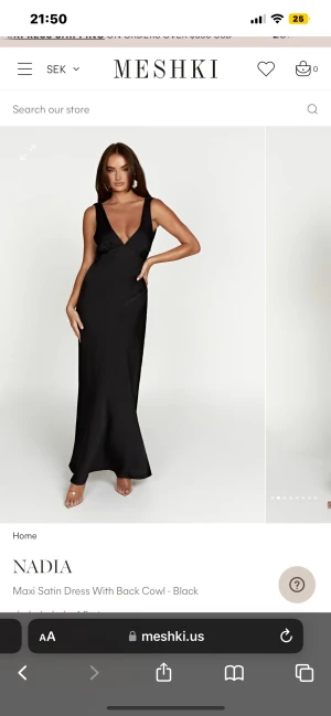 Balklänning  - Säljer denna balklänning från meshki! Storlek M, aldrig använd endast testad :) Nypris 1213kr, Pris kan diskuteras vid snabb affär. Köparen står för frakt