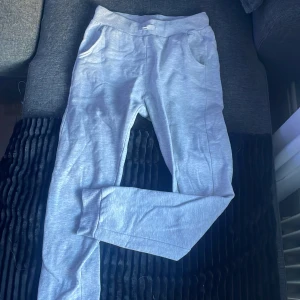 Mjukisbyxor - Bra skick, knappt andvända