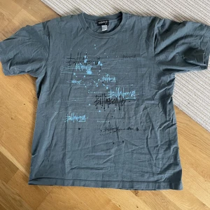 Boxy Billa Bong tee - Säljer min gröna billa bong t-shirt, sitter asnajs! 