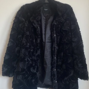 Svart Kappa - Storlek S