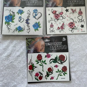 Blommor Tatuering  - Mått 15.50*10.9cm  25kr/st  Sammafrakt 