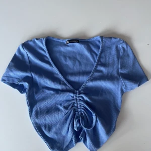 topp - ljusblå topp från zara 🥰