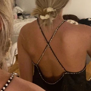 Festtopp - Jättefin festtopp från hm, helt oanvänd med lappen kvar💕