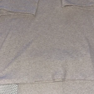 Hm set  - Skönt set från HM använd två ggr, passar även S