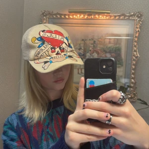 Ed hardy keps - kan gå med på byten