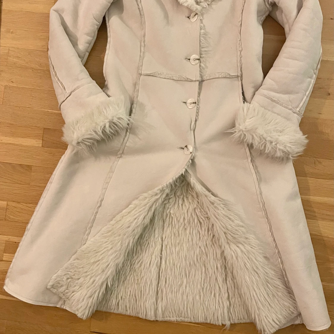 Vit varm päls (oäkta) - 91