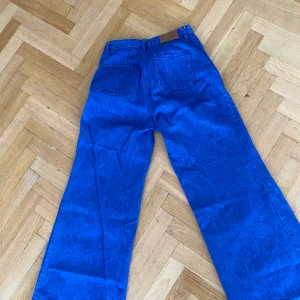 H&M jeans  - Special editions  storlek 38 som ny
