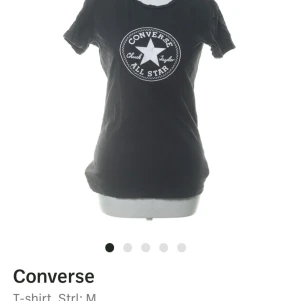 Converse t-shirt - Söt comverse t-shirt i storlek M men har krympt till en S☺️