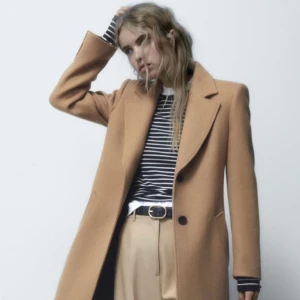 Kappa - Superfin kappa perfekt till vår/höst och vinter. Knappt använd. Nypris 1599