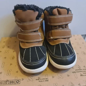 Hm autumn sneakers size 25 - Very good condition 