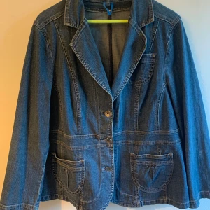 Jeansjacka  - En jeansjacka