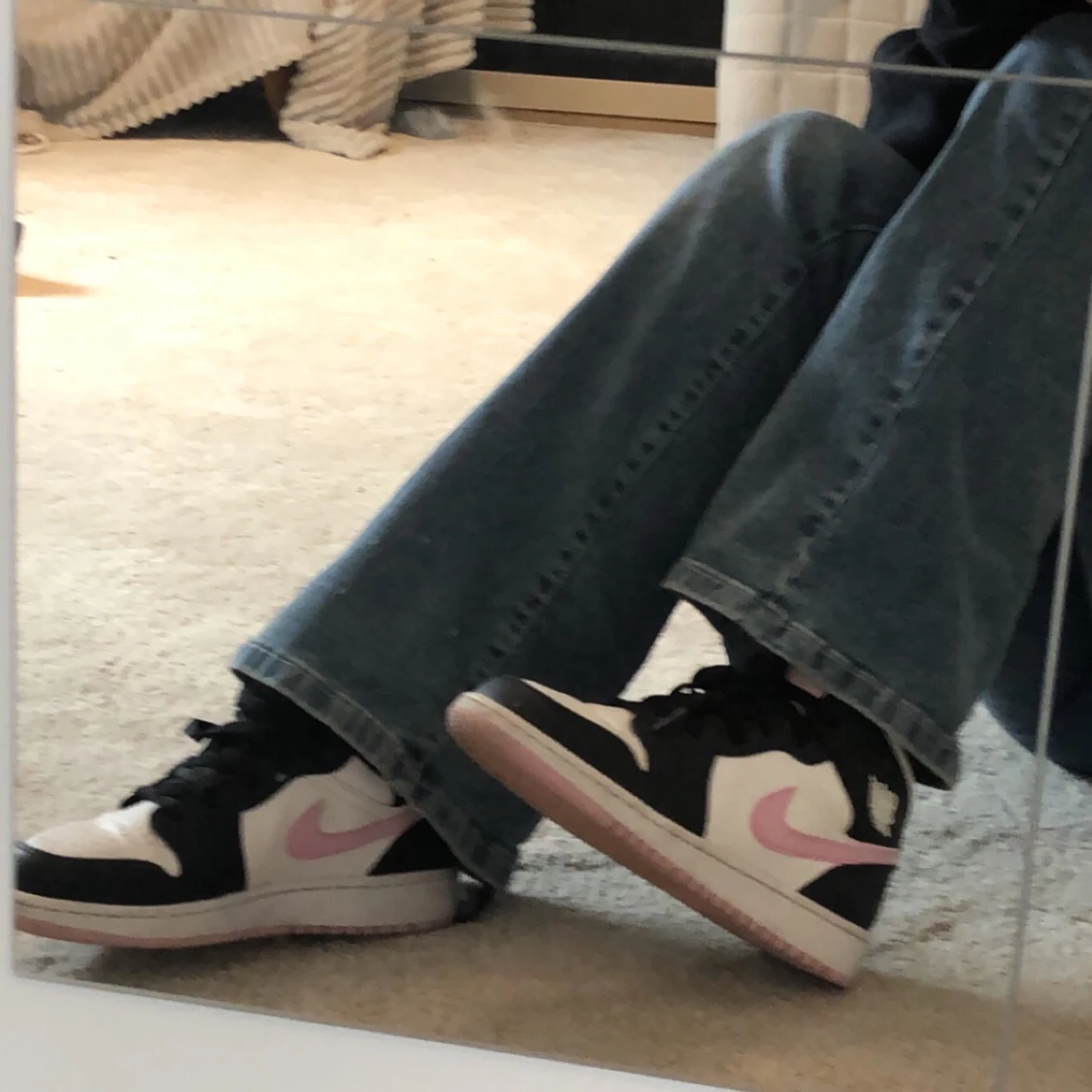 nike jordans mid????