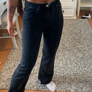 Jeans  - Svarta jeans från h&m