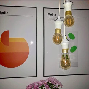 Posters/tavlor inkl ramar - 50x70 cm Posters + ramar från Desenio. Allt tillsammans köptes för drygt 1300kr. 150kr st eller båda för 250kr.