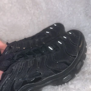 Skor - Nike air Max plus skor i storlek 38