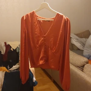 Blus - Fin blus använt 3 gånger
