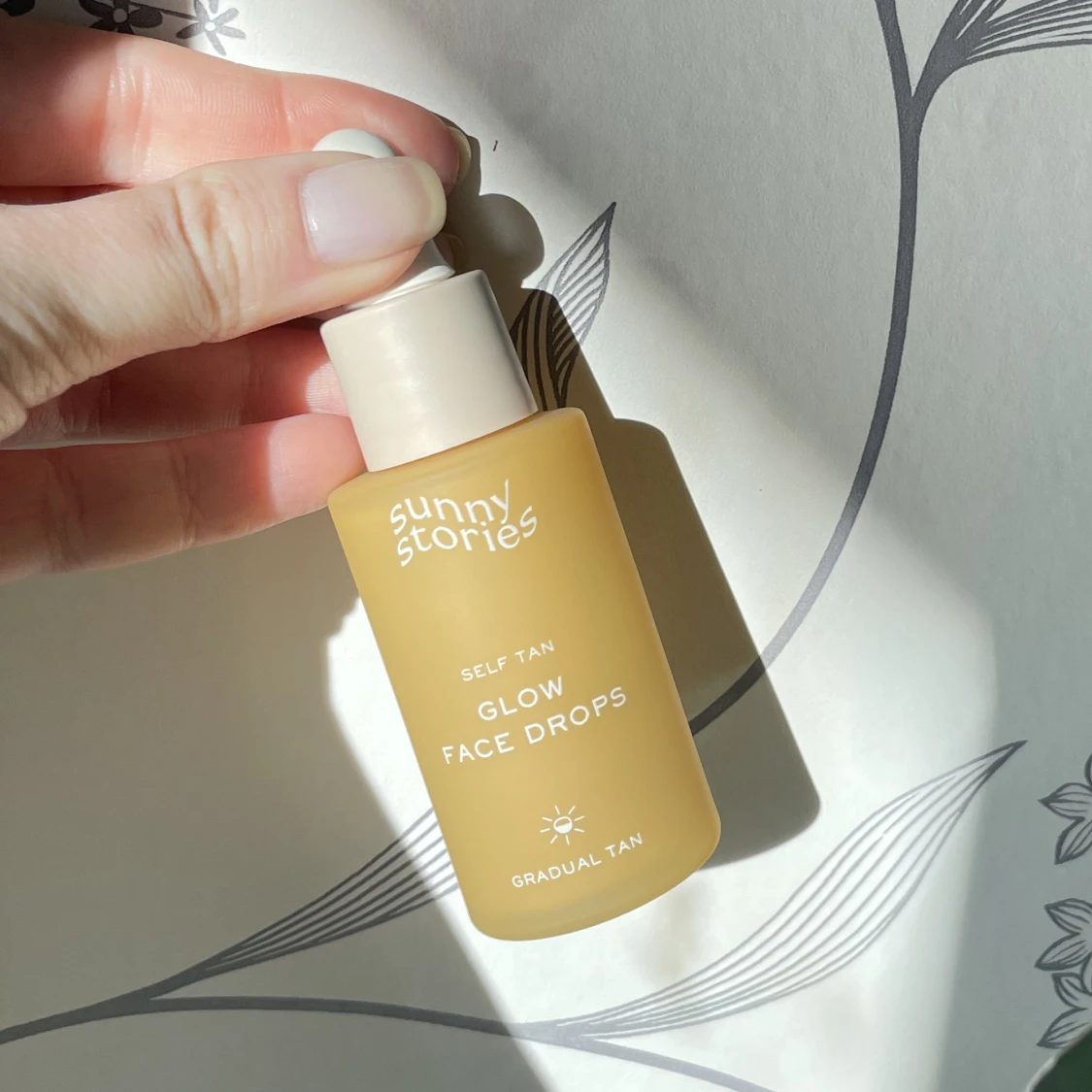 Sunny stories glow drops