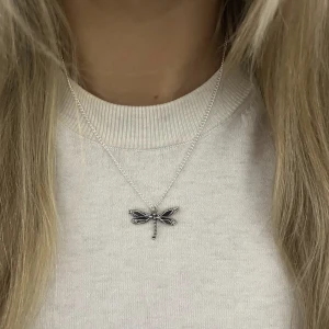 Halsband - Modell 0C: finns endast i silver 79kr + frakt 15kr (dvs 94kr)💞