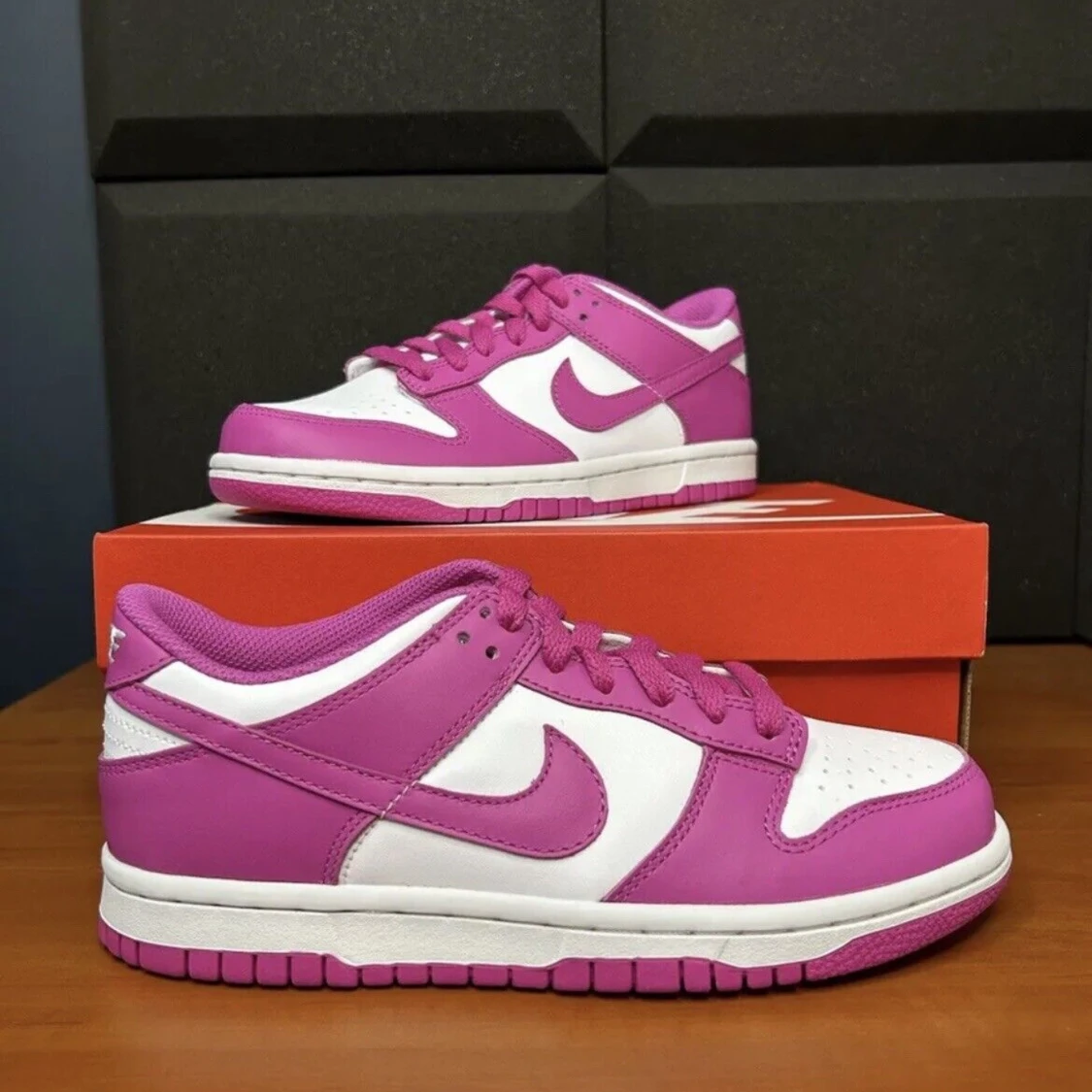 Nike Dunk Low ”Active Fuchsia”