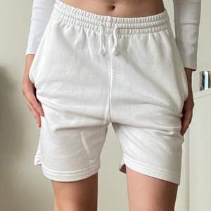 Super bekväma shorts från Pull & Bear i storlek S, i bra skick! 🌟