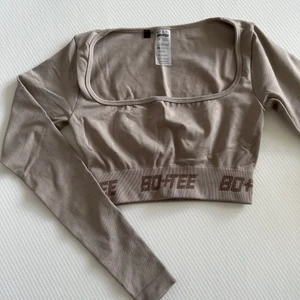 Tränings tröja - Skick:9/10 Haft på mig den en gång