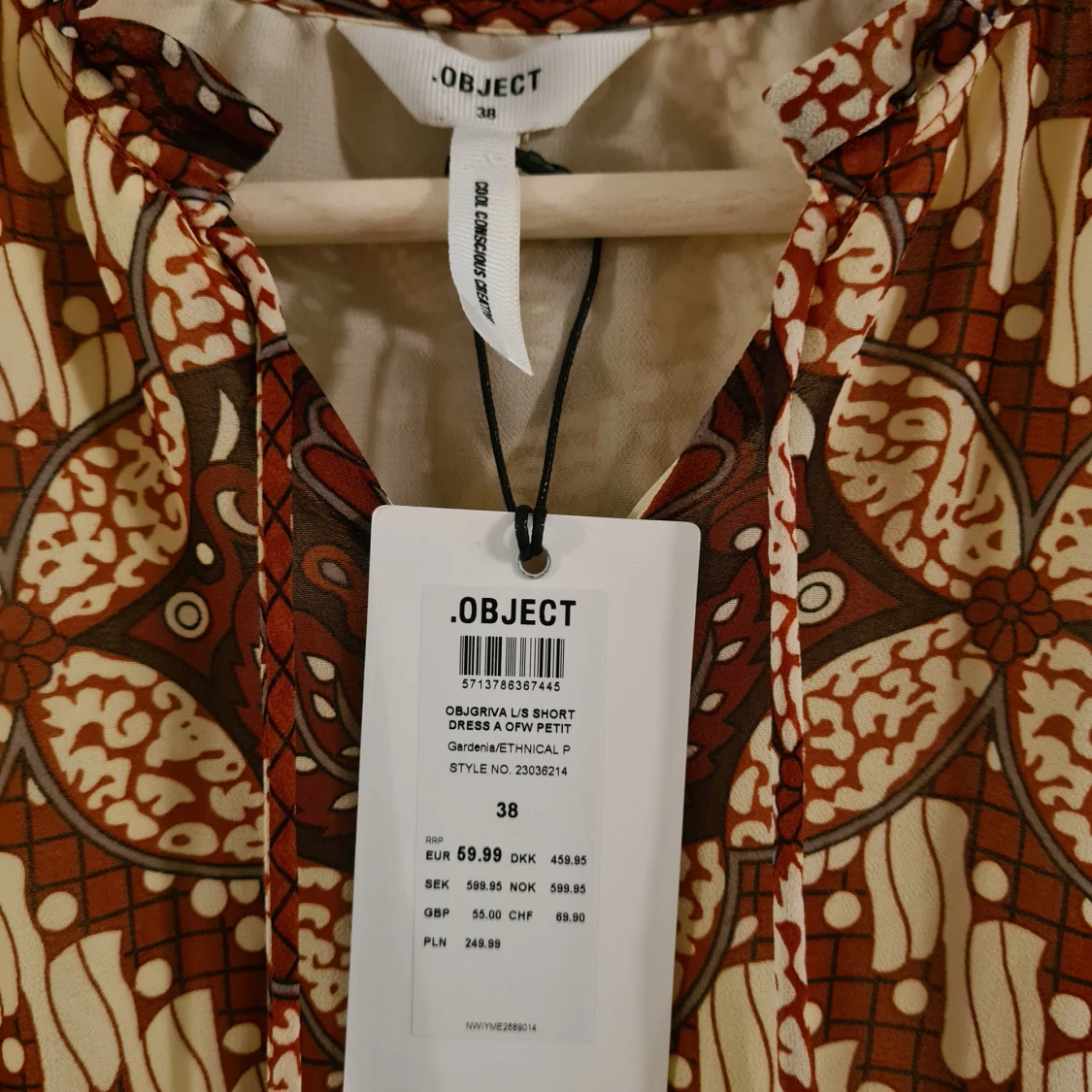 Klänning .Object 38 - 90