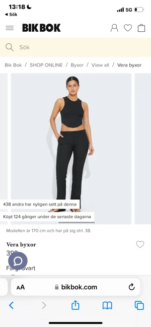 bikbok kostymbyxor - De slutsålda lågmidjade (vera) kostymbyxorna från bikbok i storlek 36. Helt nya med lapp på. De är tyvärr för små för mig så kan inte skicka bild på💕Nypris 399kr