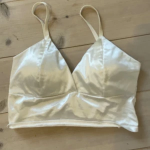 Vit silkestopp - Vit silkestopp