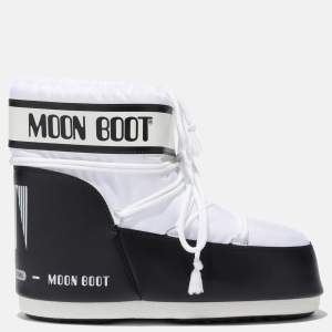 Säljer dessa moon boots som inte kommer till användning. Använde de förra vintern men de är inte min stil riktigt. Det är väldigt bekväma!