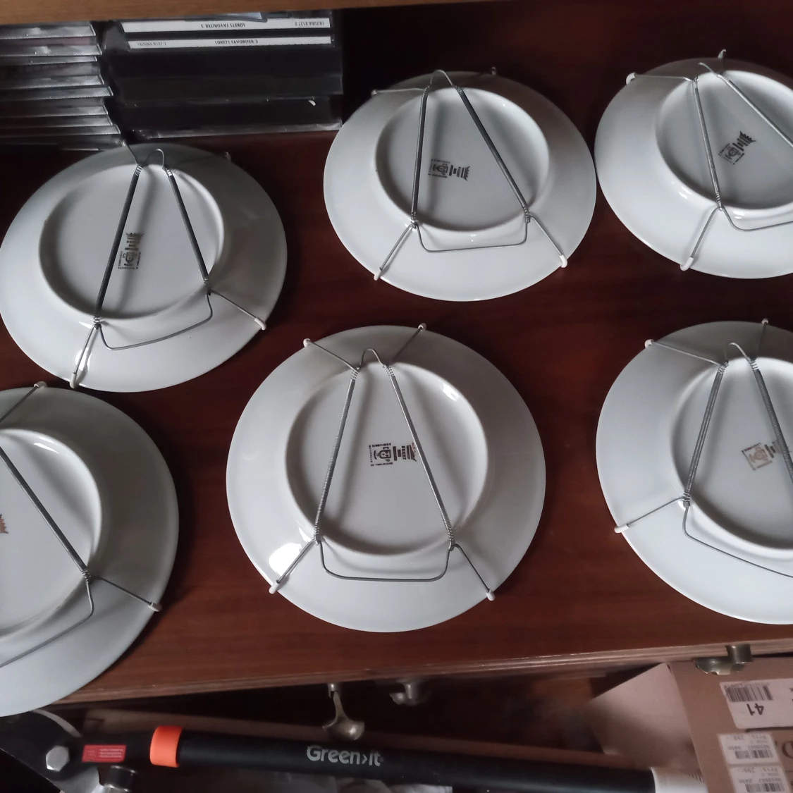 Samlar tallrikar 6 stycken . - 91