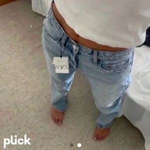Zara jeans  - Storlek 38 men passar 36 mer eftersom de är små i storlekarna, skriv för egna bilder 