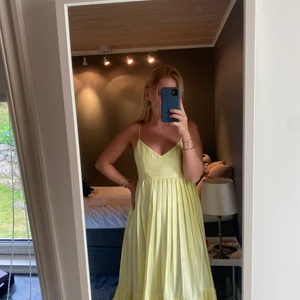 Långklänning - Långklänning från hm, storlek 38 men är som en 36. 