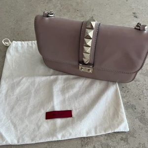 Valentino glam lock  - Beige/rosa. Storlek medium 