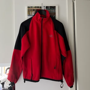 The North Face fleece - The North Face fleece, storlek small. Super skön och i nyskick! 