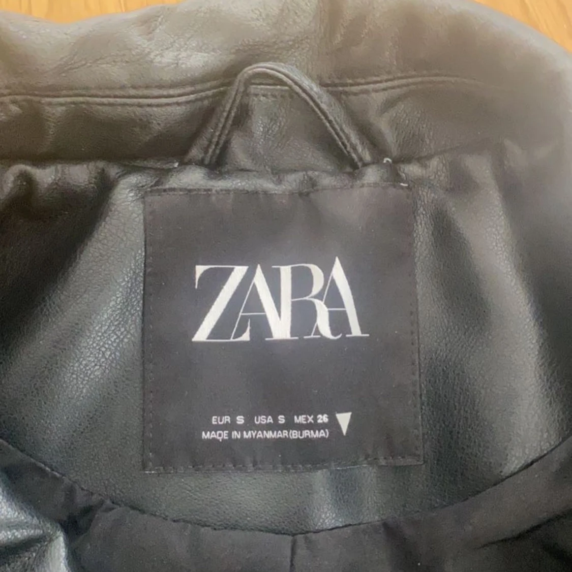 Skinn jacka zara  - 90