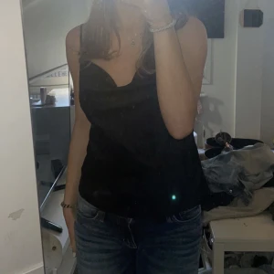 Silkes topp  - Världens finaste silkes topp köpt i strandinavius i marbella, tveka inte vid frågor💓💓💓