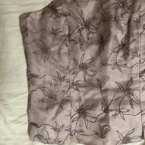 Korsett topp - Korsett topp som är helt ny😊storlek 40, S/M