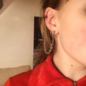 Örhänge - Kedje örhänge i fint skick!