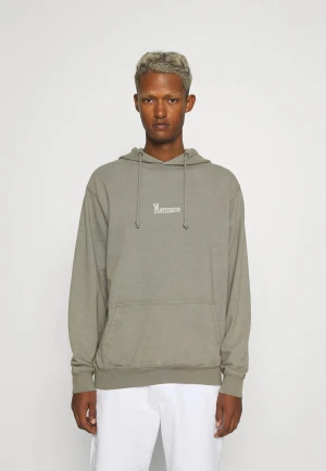 Mennace hoodie  - Säljer min oversized Mennace hoodie pga lite användning. Hoodien är mycket skön och är i nyskick. Storlek S men passar bra även som M. 