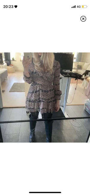 Svarta Boots - svarta stövlar från monki, köpta på zalando för 600kr. i väldigt bra skick. säljer åt en vän <3