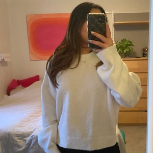 Vit stickad tröja - Så skön vit stickad tröja 🙌