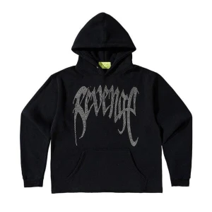 Revenge rhinestone hoodie  - Min svarta Revenge Rhinestone hoodie, sparsamt använd! Strl medium 