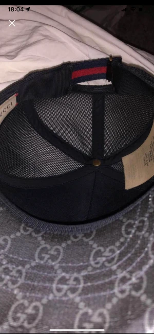 Äkta Gucci keps - Äkta Gucci keps säljs pågrund av ska köpa en ny 