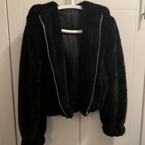 Helmut Lang jacka - Jacka från helmut lang I fint skick 