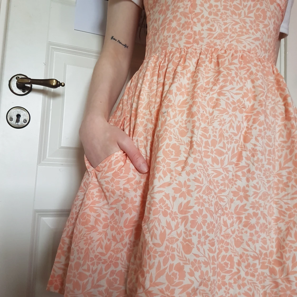 Blommig klänning - 91