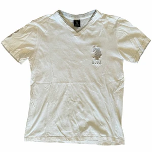 U.S. Polo ASSN. T-shirt  - Barntröja! Storlek L (14/16). Använt men fint skick! 