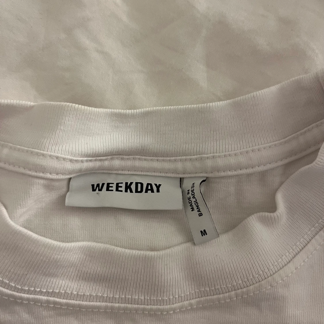 Vit T-shirt med tryck  - 91