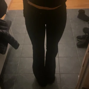 Kostymbyxor zara  - Använda typ 2/3 gånger! Nypris 500kr passar mig med S