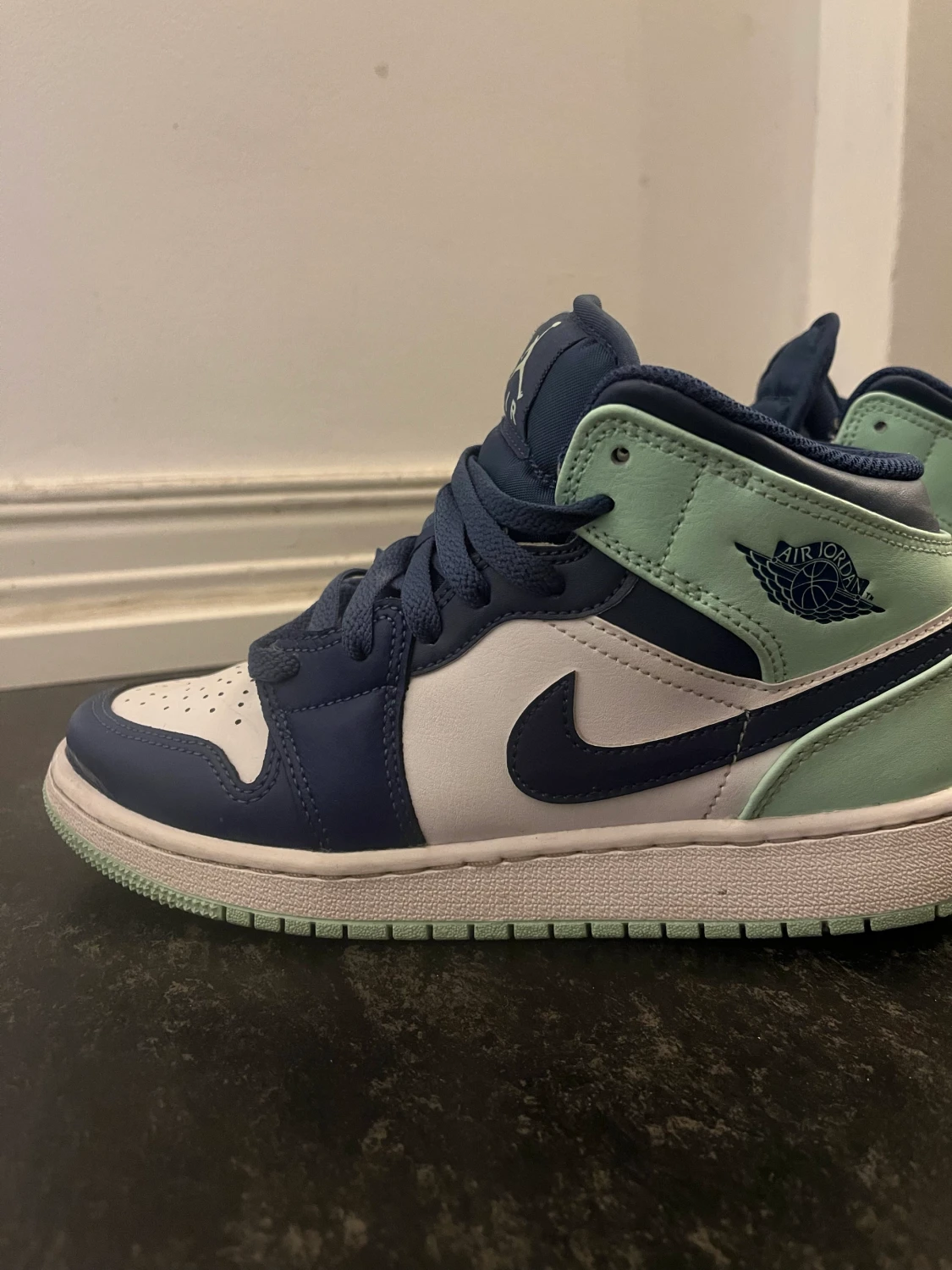 Jordan 1 blue